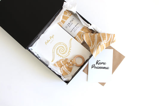 Baby gift box - Pouaka Pēpi